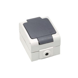 BASE ESTANCA C/TAPA 10A 250V