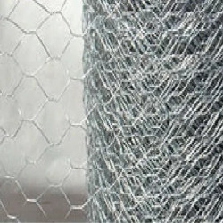 MALLA TRIPLE TORSION 13x0,70x1 ROLLO 50MTS