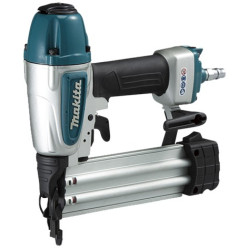 CLAVADORA NEUMATICA MAKITA